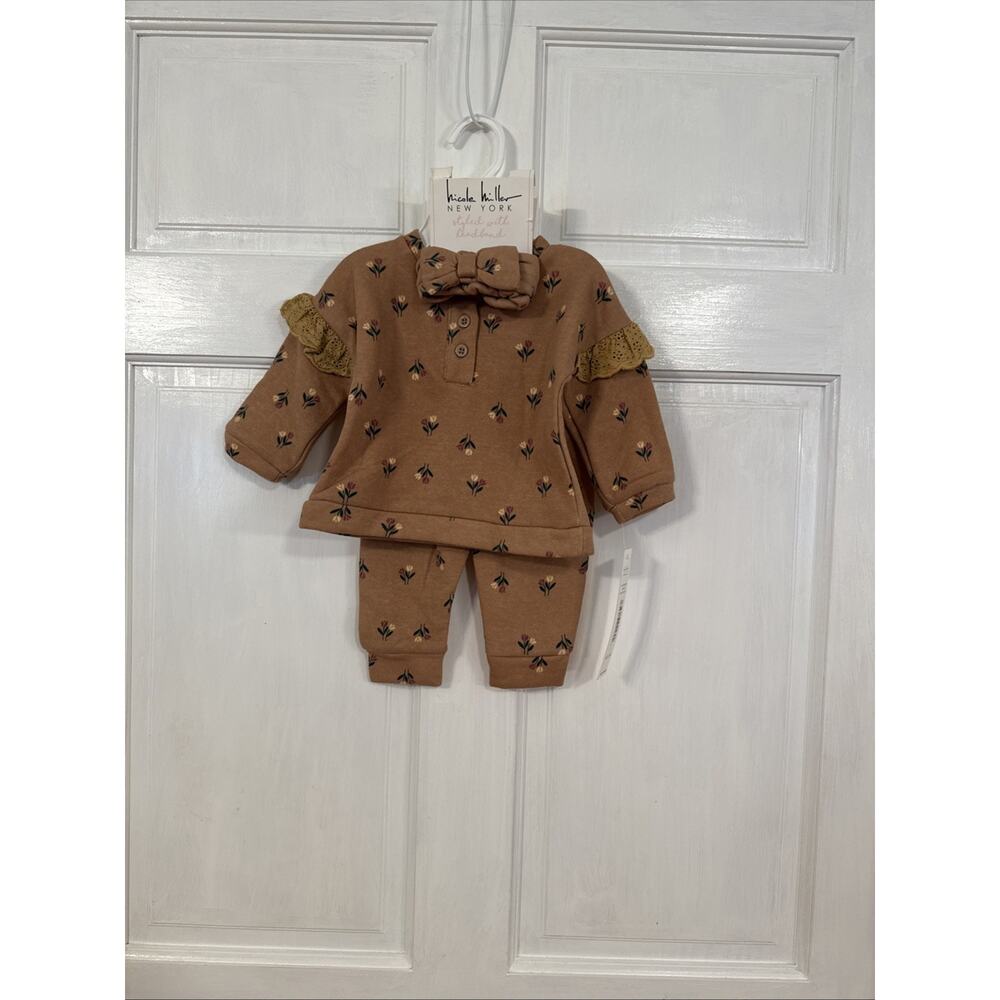 Nicole Miller baby girl floral sweater set with a matching headband. 3-6 Months